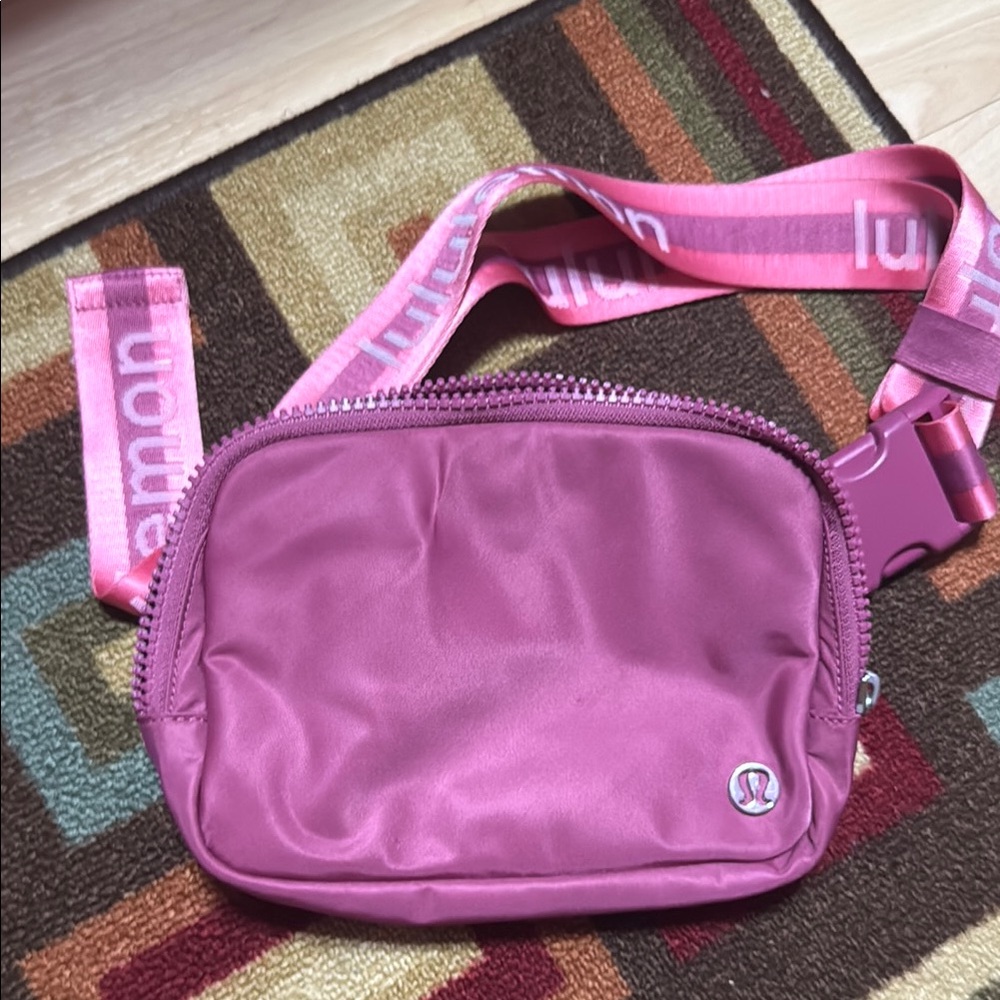 Lululemon Athletica Magenta Everywhere Belt Bag 1L